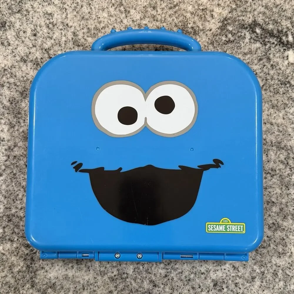 2015 Sesame Street/Hasbro-Cookie Monsters Numbers On the Go Case/Playset-Blue VG